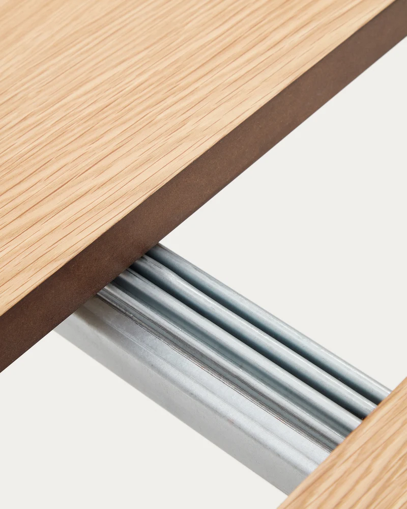 Montuiri Extendable Round Table