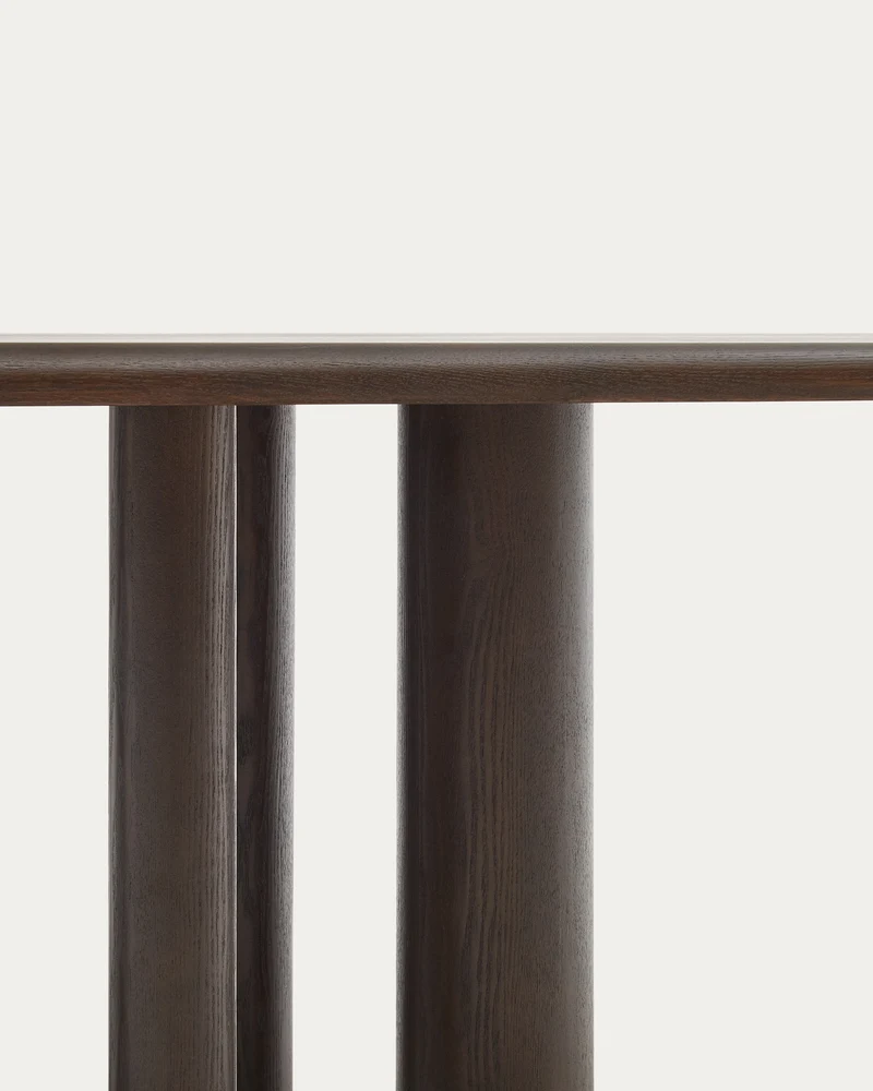 Mailen Oval Table