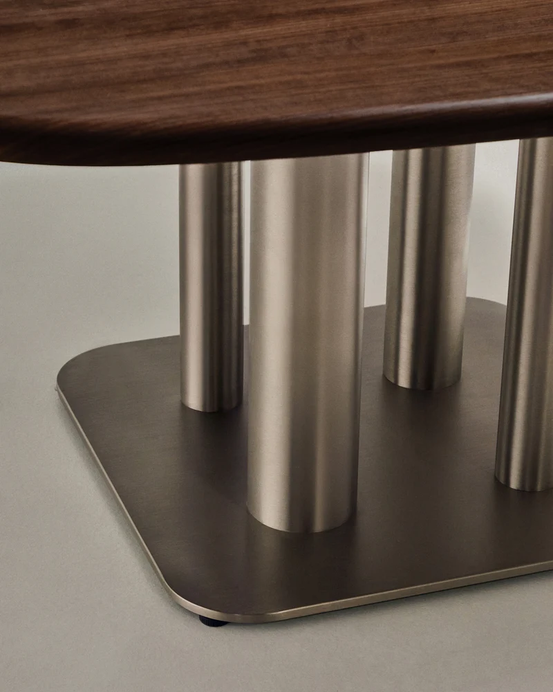 Melvar Square Table