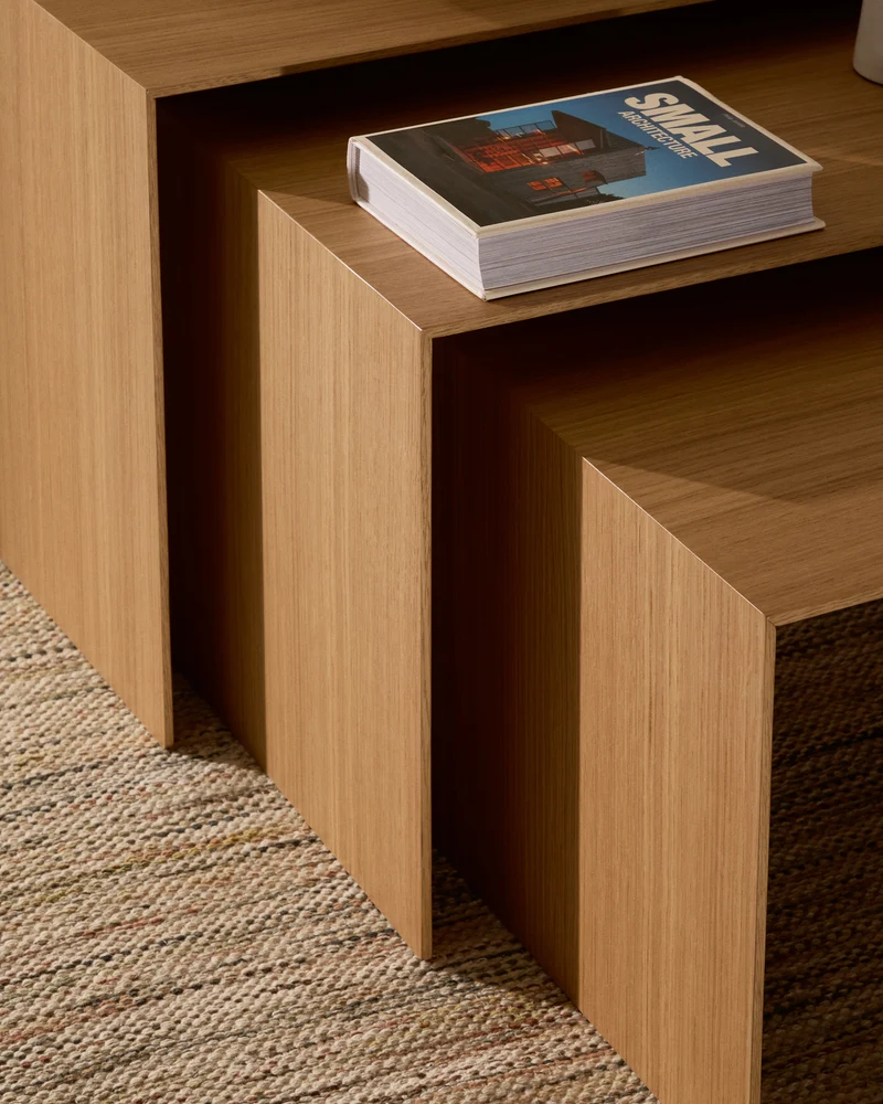 Litto set of 3 oak nesting tables