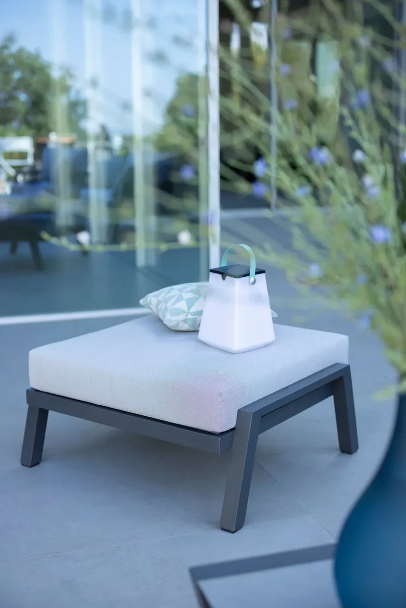 AMAKA - Pouf avec coussin Ateja Palezzio