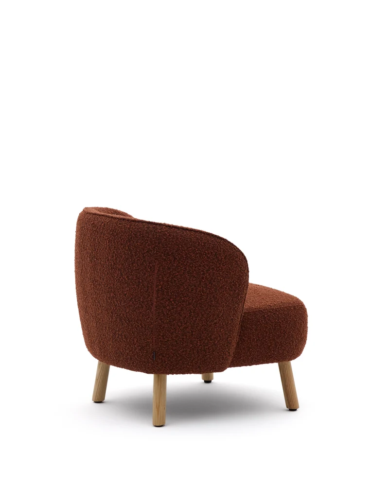 Ulit armchair in terracotta bouclé natural finish legs
