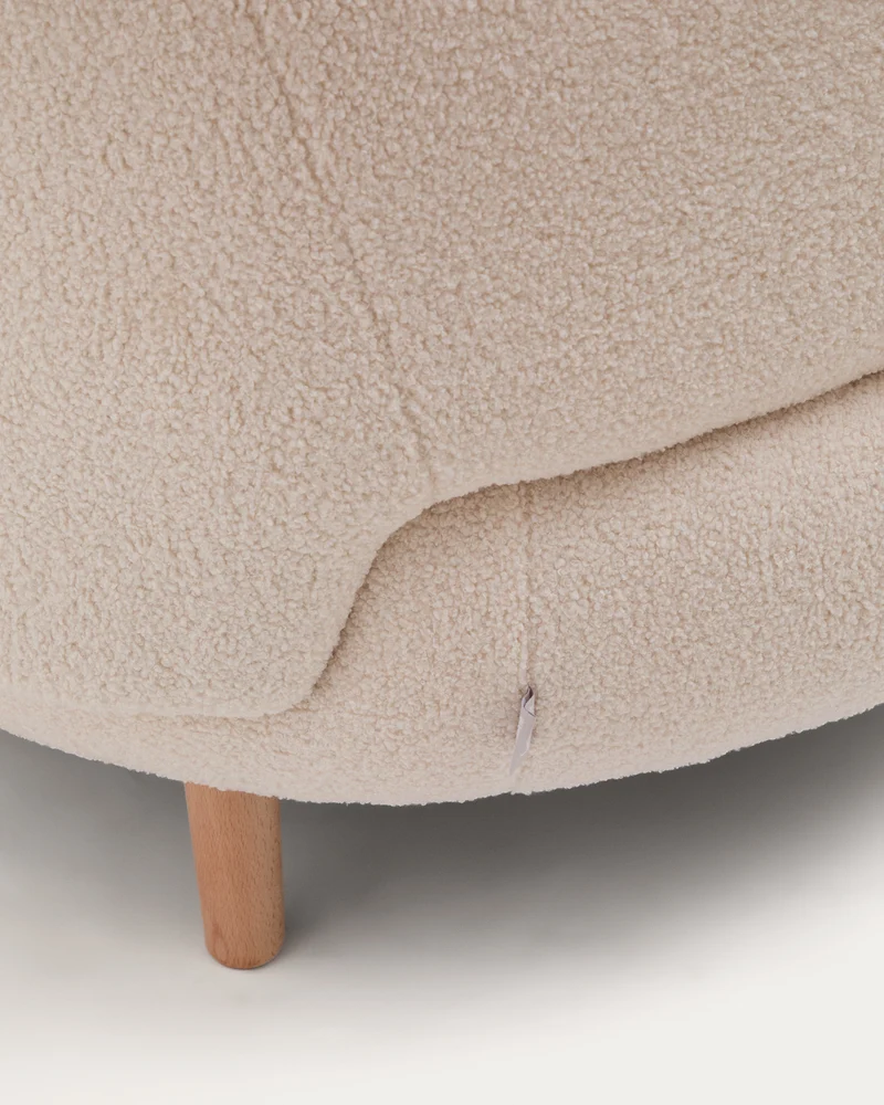 Luisa armchair in ecru boucle with solid beech wood legs 90 cm