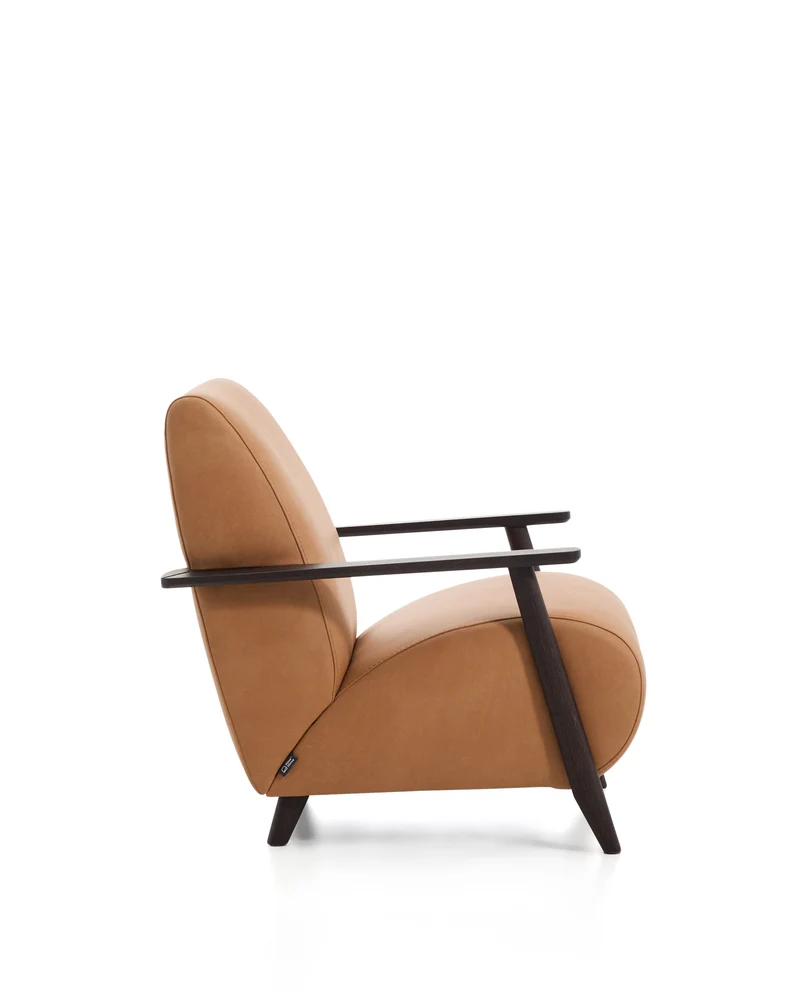Meghan armchair in brown leather and solid ash wood with wenge-coloured finish FSC Mix Credit