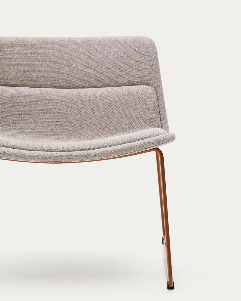 Zahara beige armchair with steel legs and terracotta finish
