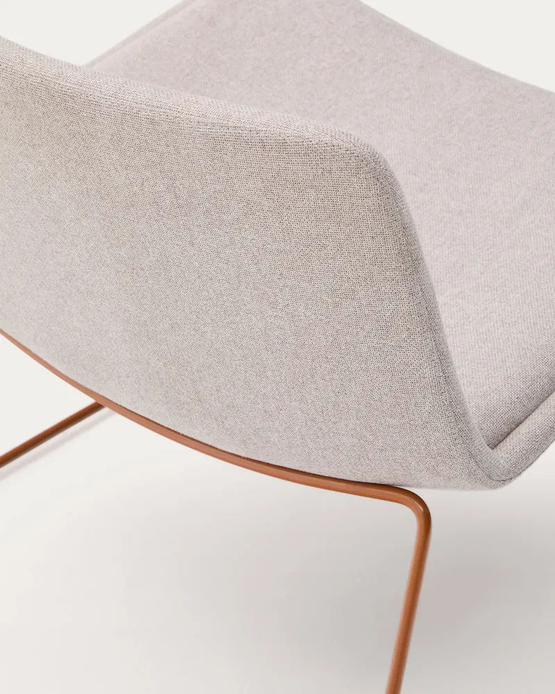 Zahara beige armchair with steel legs and terracotta finish