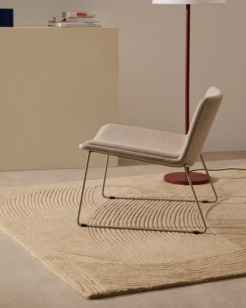 Zahara beige armchair and steel in a beige finish
