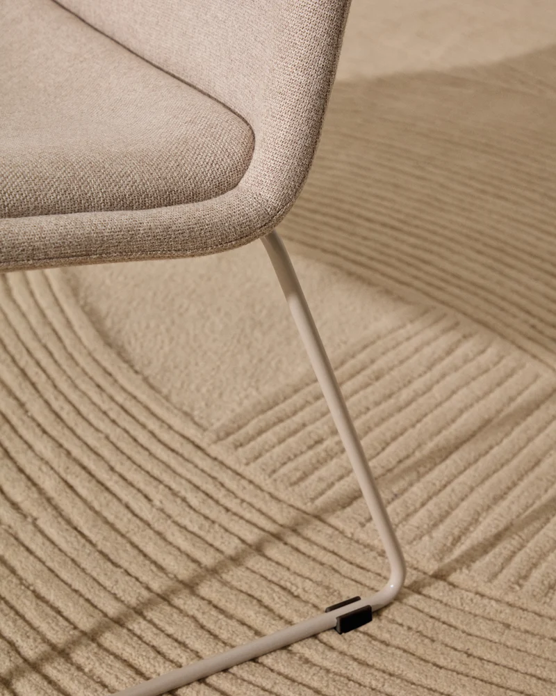 Zahara beige armchair and steel in a beige finish