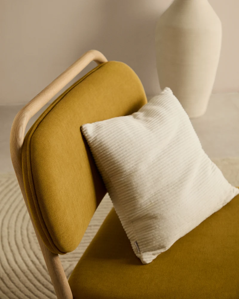 Helda armchair in mustard