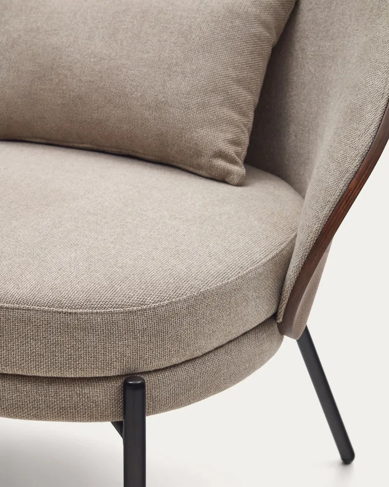 Eamy light brown armchair in an ash wood veneer with a walnut finish and black metal