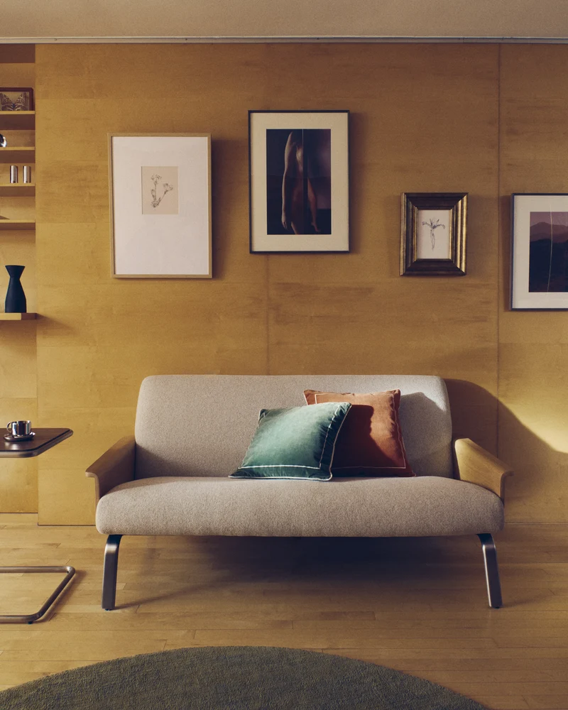 Amsen 2-Seater - Beige Chenille