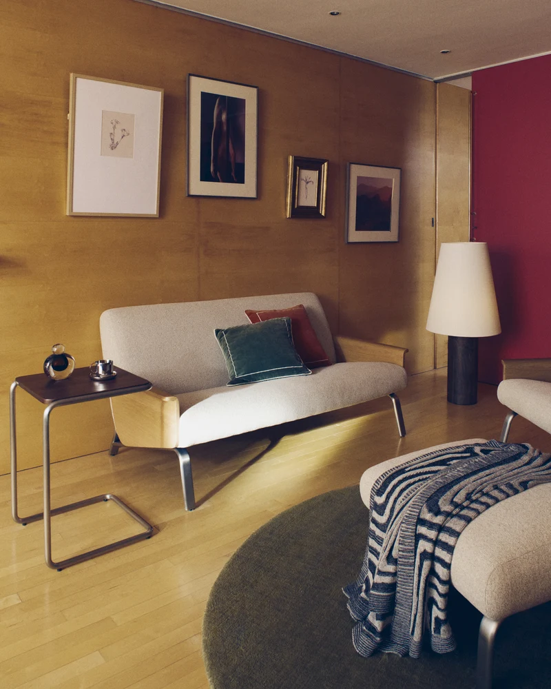 Amsen 2-Seater - Beige Chenille