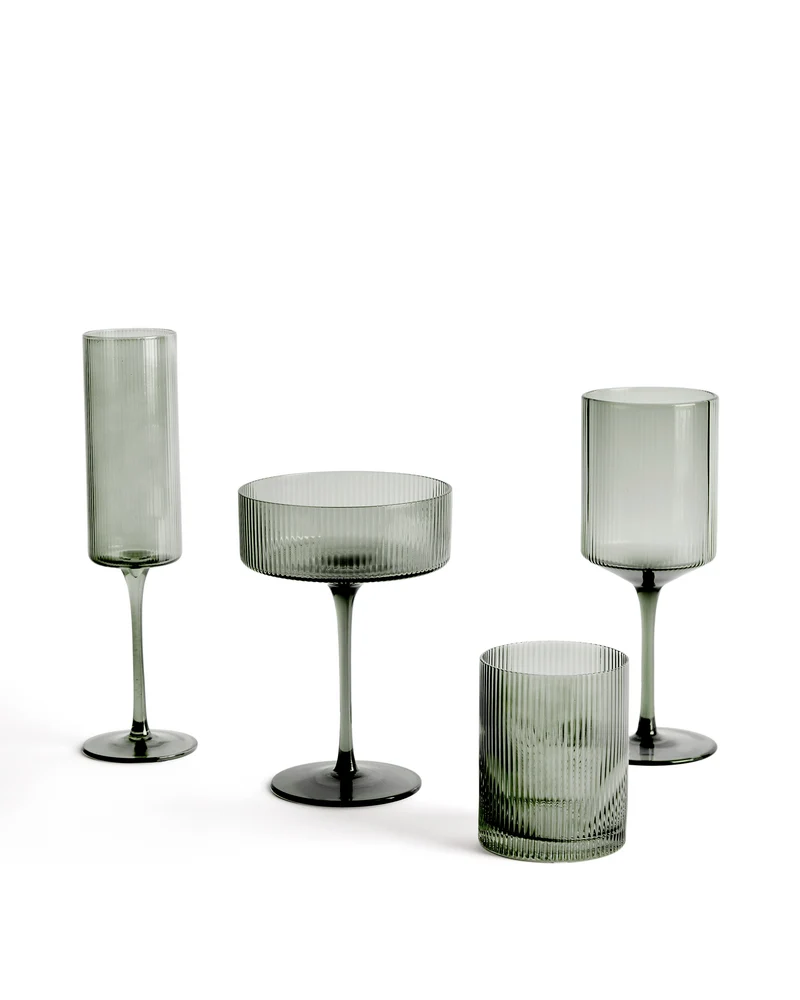 Eluria Wine Glass