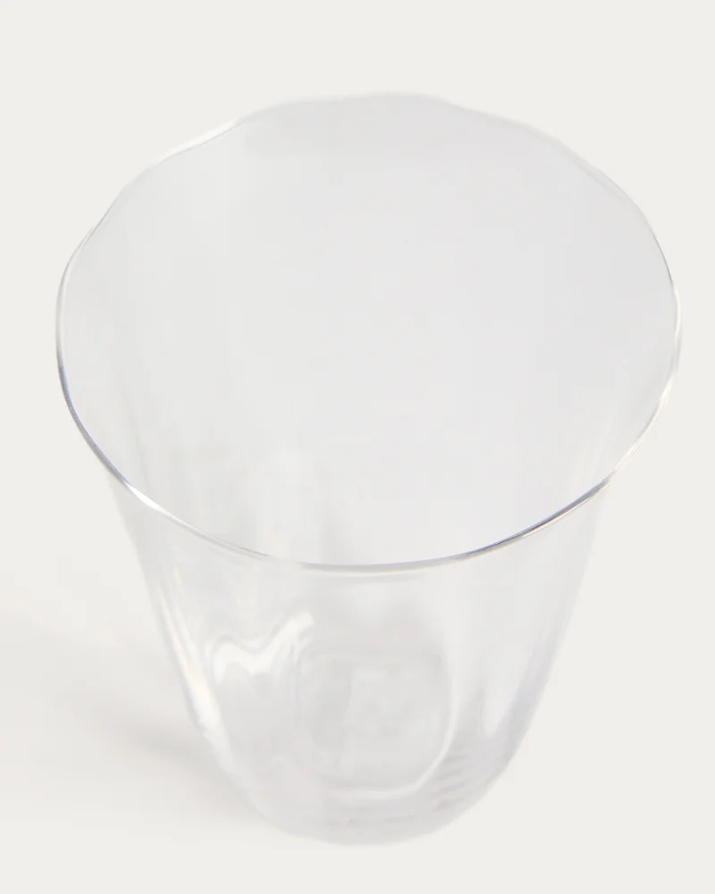 Neia Glass