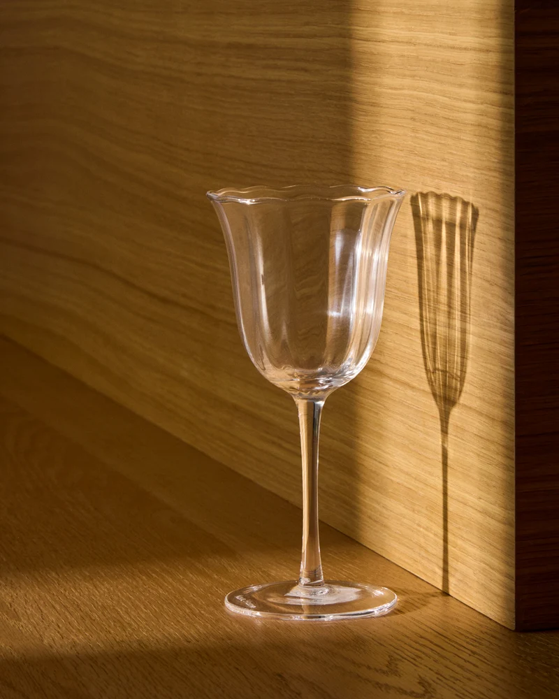 Neia Wine Glass