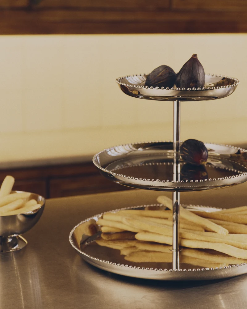 Nirela 3-tier stainless steel tray