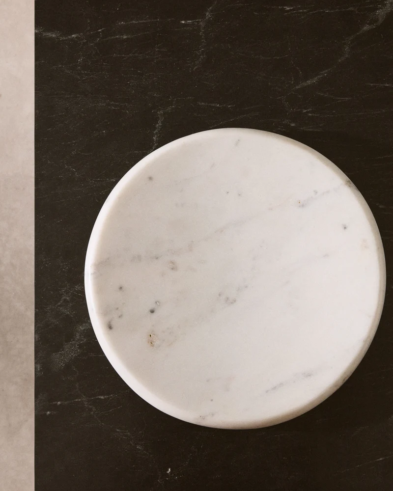 Obena Tray in White Marble - Large