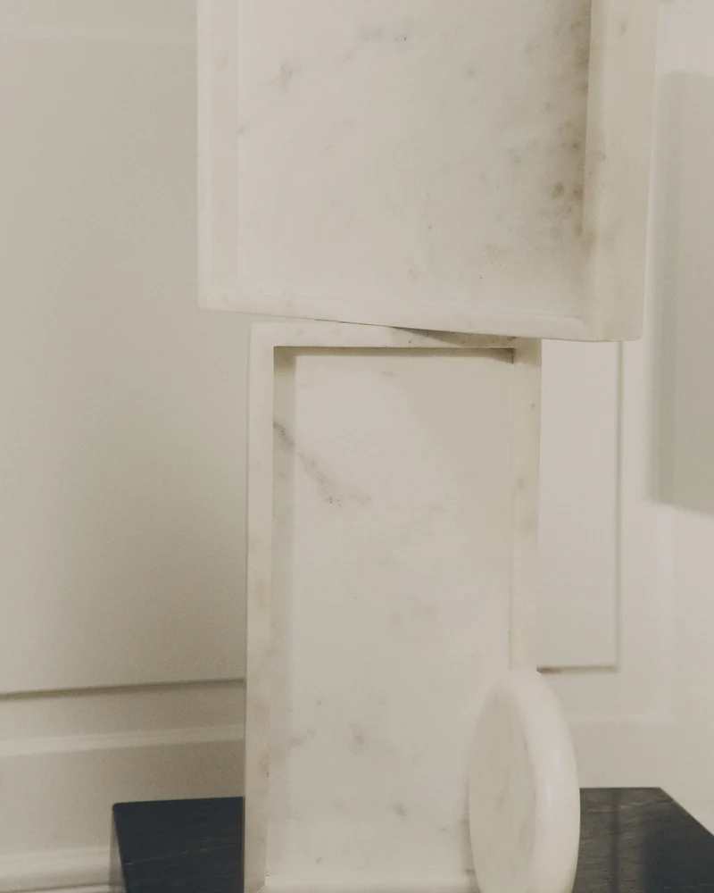 Serela Tray in White Marble