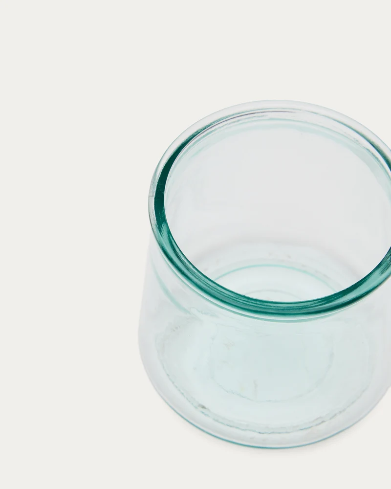 Izai glass