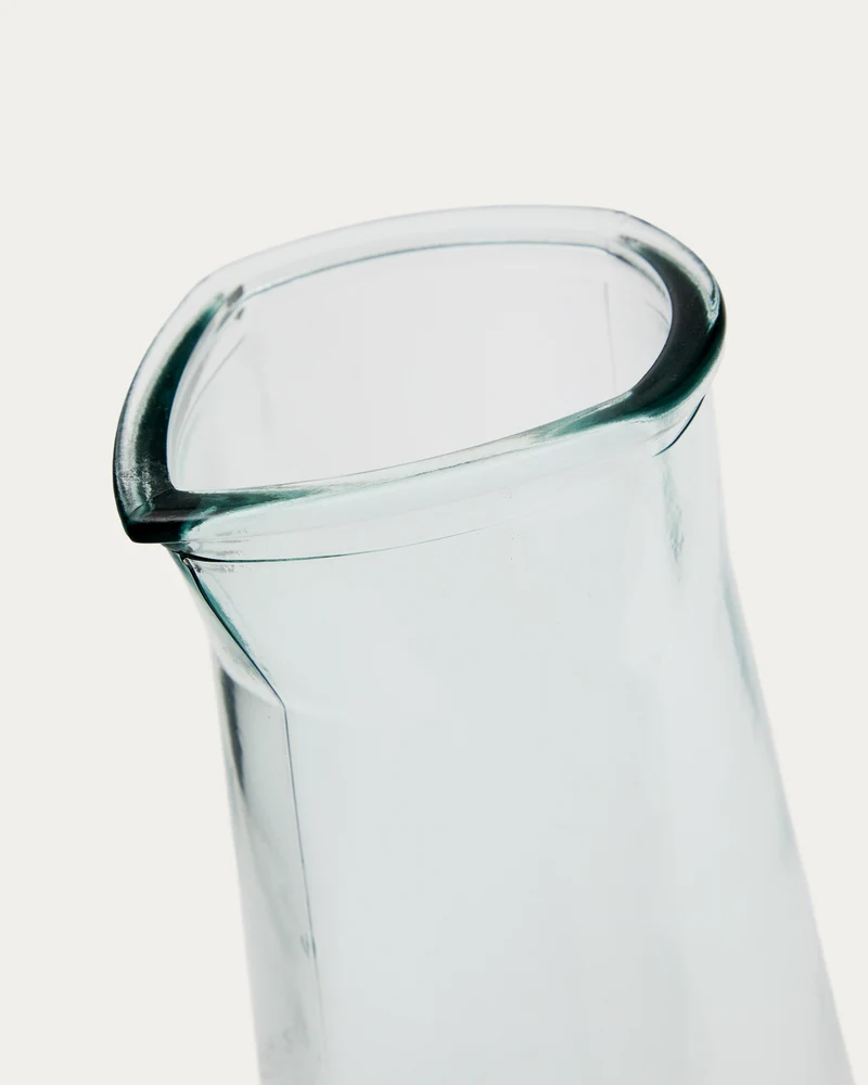 Izai glass jug