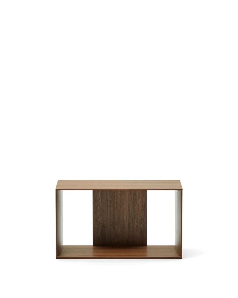 Litto medium shelf module in walnut veneer, 67 x 38 cm
