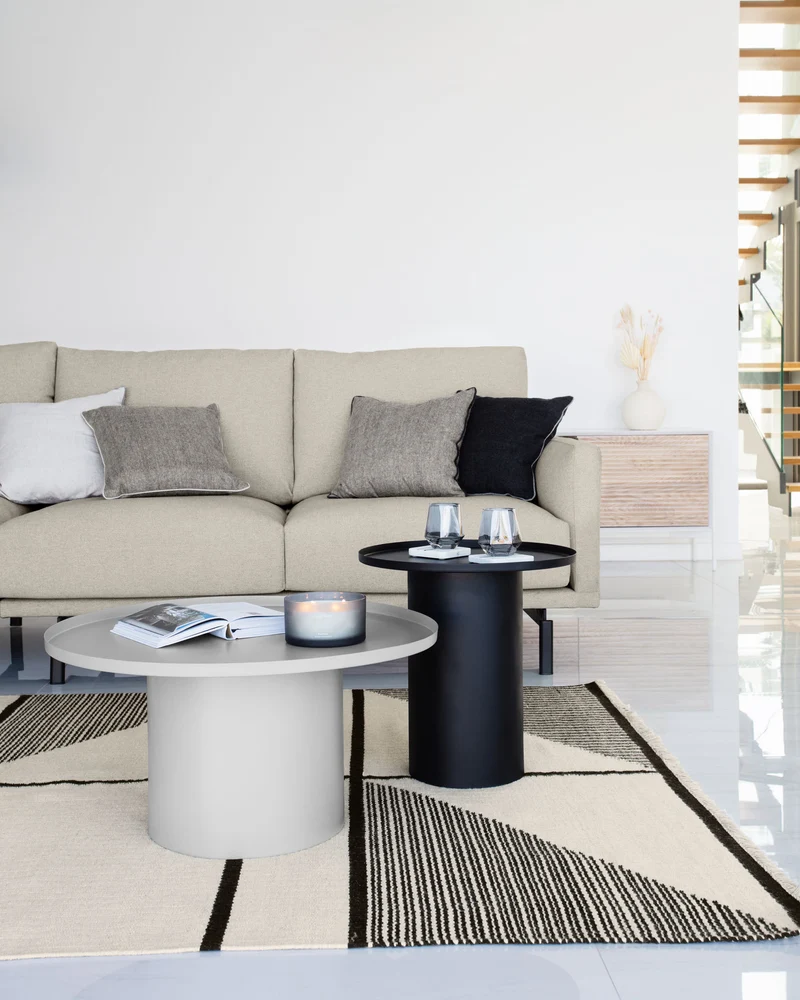 Fleksa round side table in grey metal Ø 72 cm
