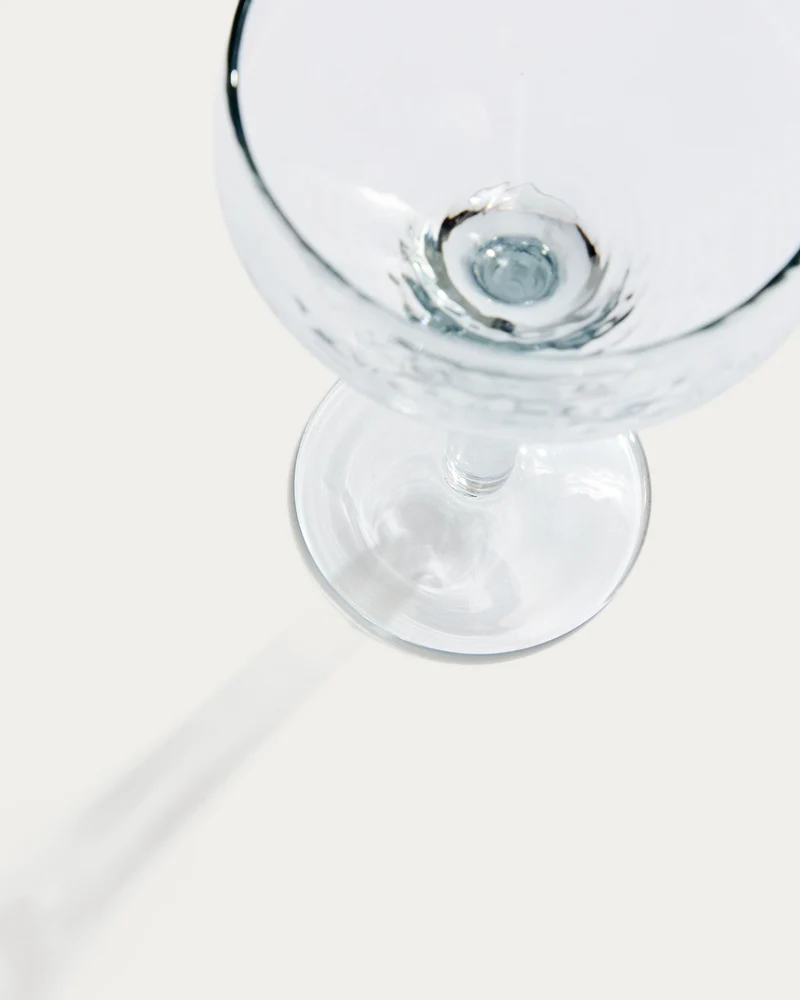 Sileia wine glass made of transparent recycled glass