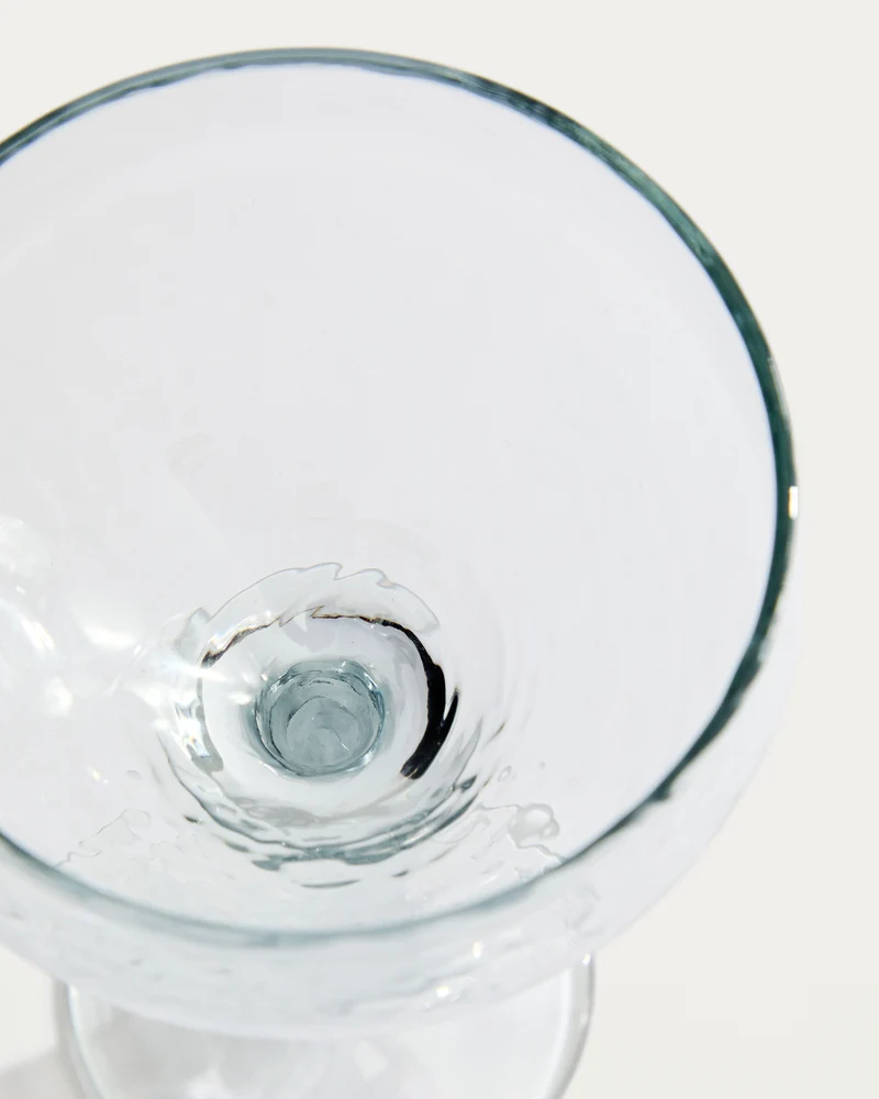 Sileia wine glass made of transparent recycled glass