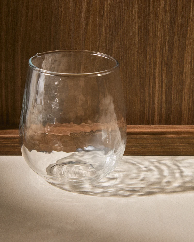Sileia cup made of transparent recycled glass