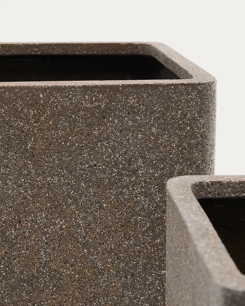 Set of 2 Minoa planters with brown stone effect 44 x 44 cm