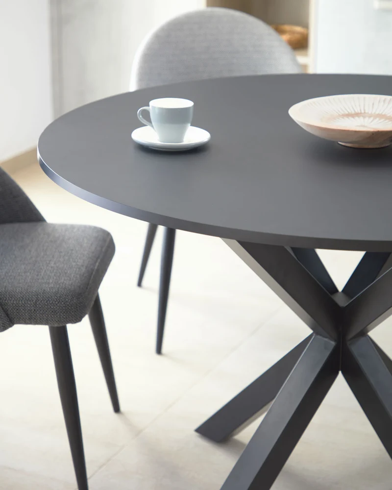 Argo round table in black lacquered MDF with steel legs with black finish Ø 120 cm