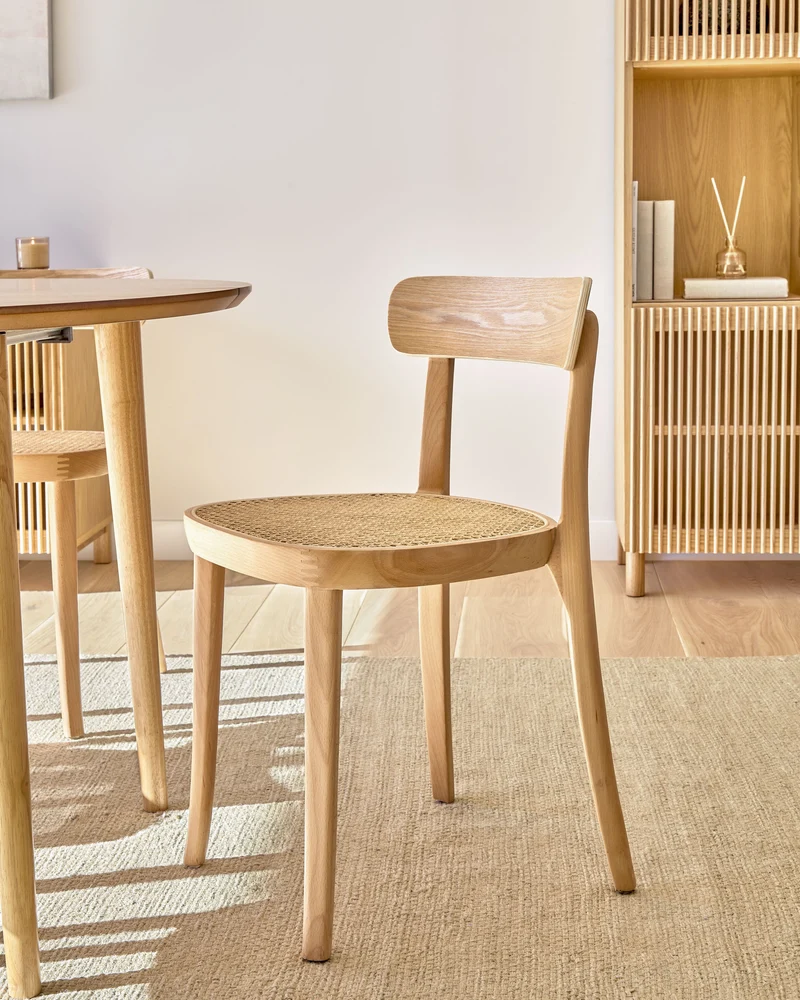 Romane chair in solid beech with natural finish, ash veneer and rattan