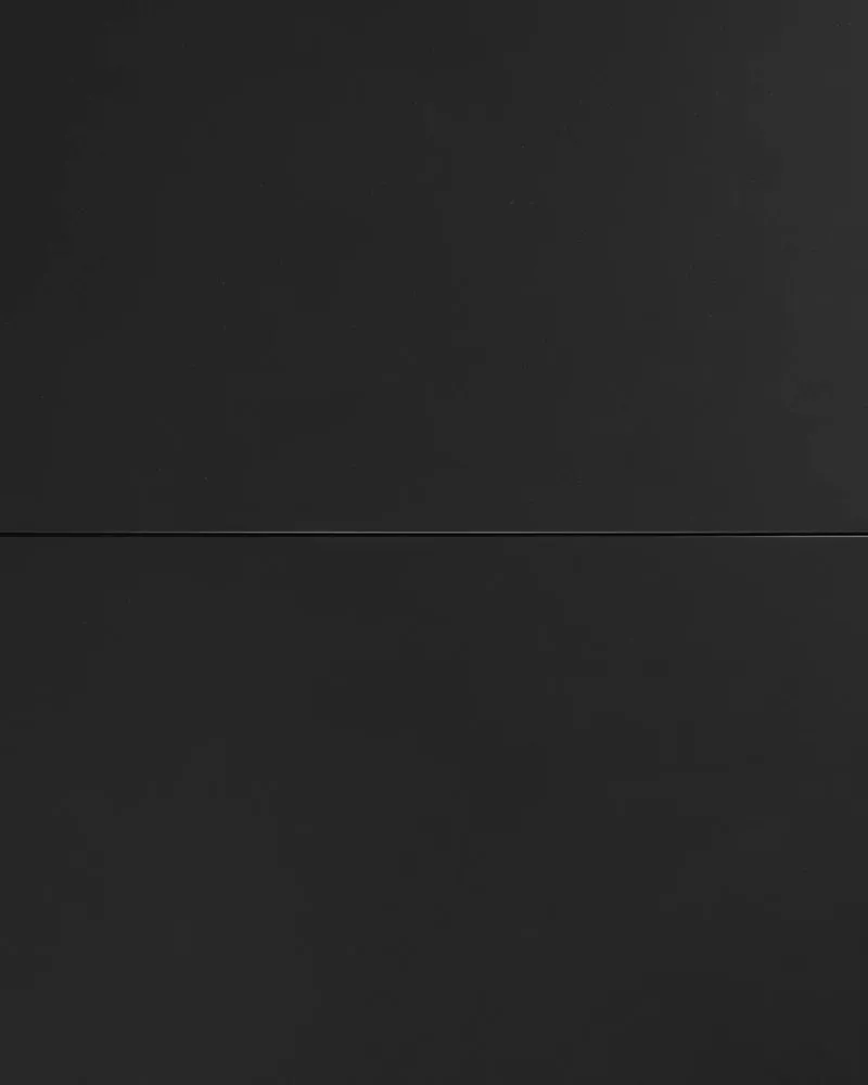 Vashti extendable round glass table with steel legs with black finish Ø 120 (160) cm