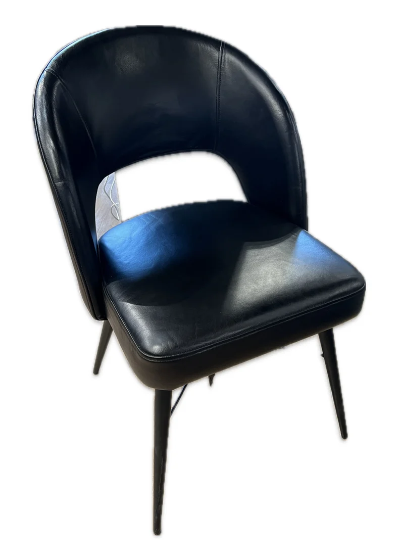 Chaise Petra cuir noir