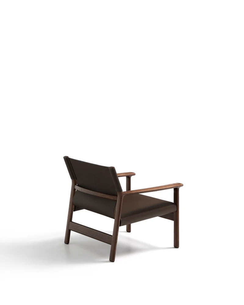 Jan armchair made of dark brown recycled leather fibres and FSC 100% solid ash wood with walnut-coloured finish