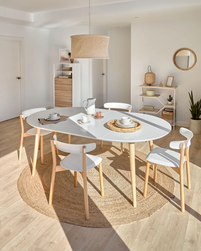 Oqui round extendable MDF table with white lacquer and solid beech legs 120(200)x120 cm