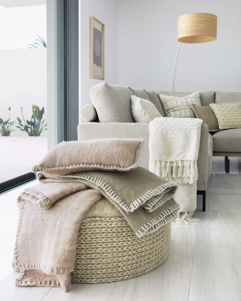 Augustina pink cushion cover 30 x 50 cm