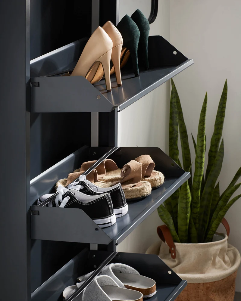 Ode shoe rack with 5 doors in dark grey, 50 x 168.5 cm