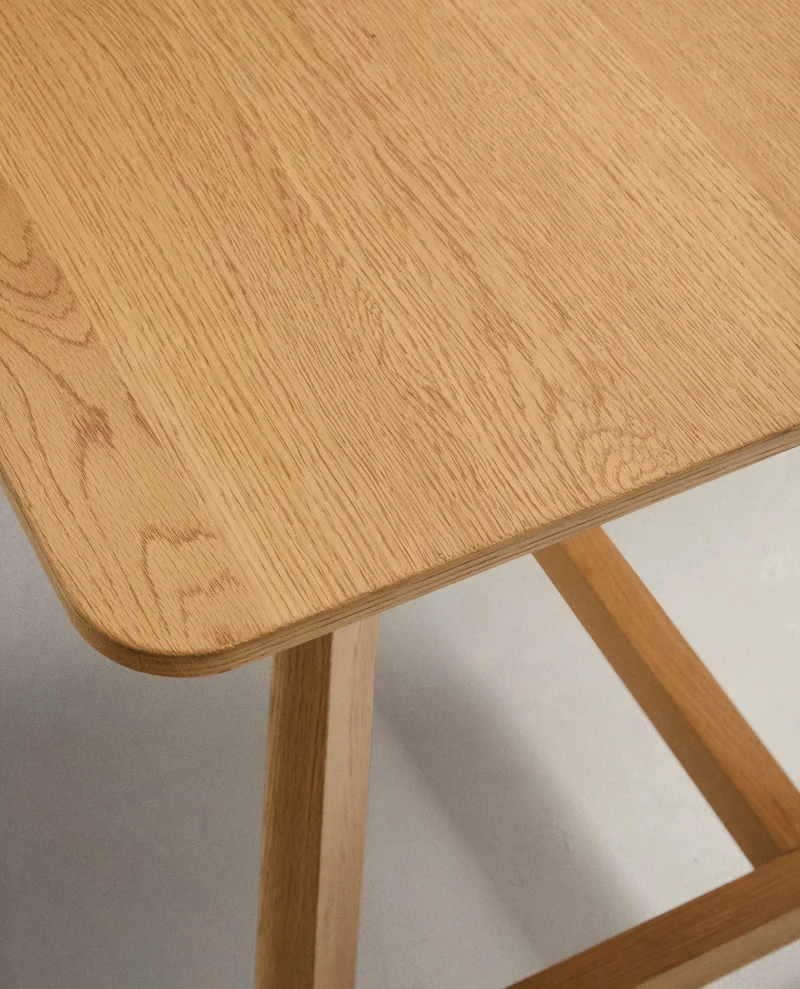 Idun Dining Table