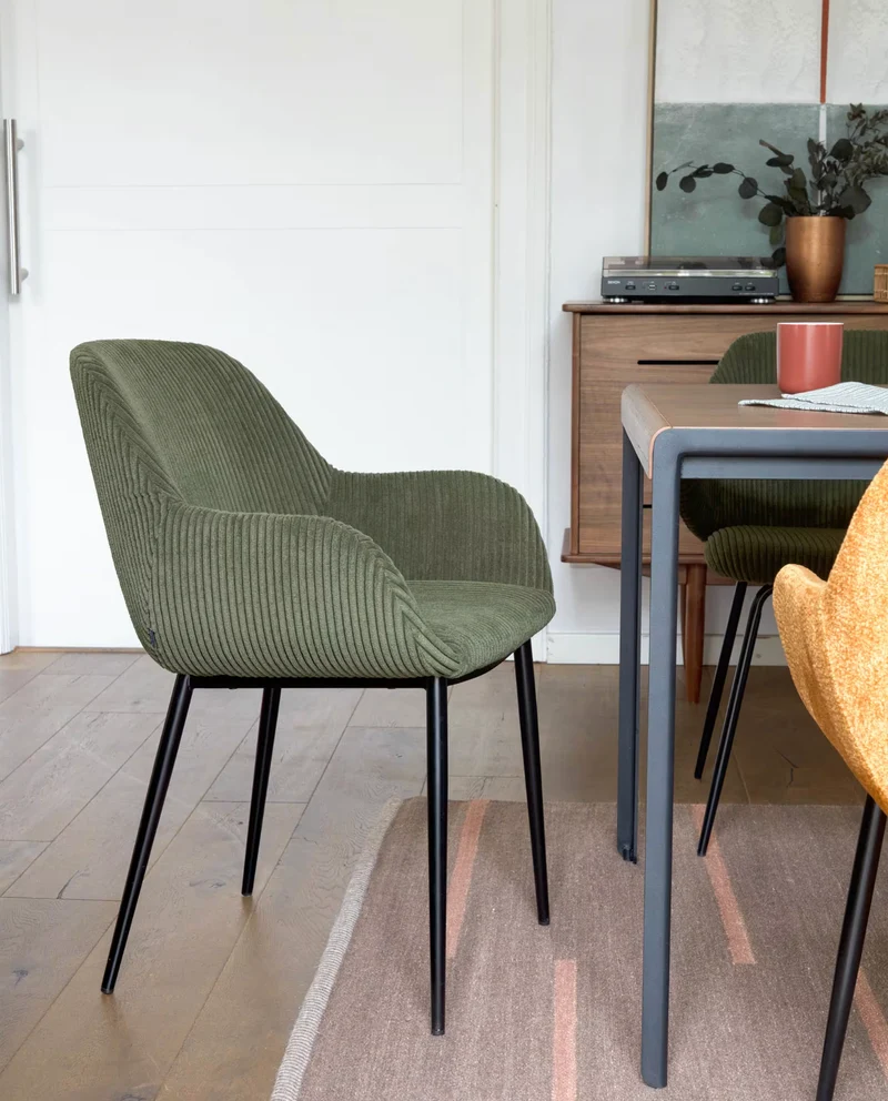 Konna Chair Dark Green & Black Leg