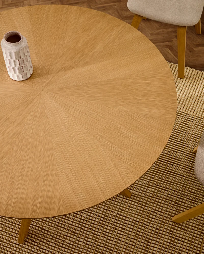 Naanim Round Table Oak Finish