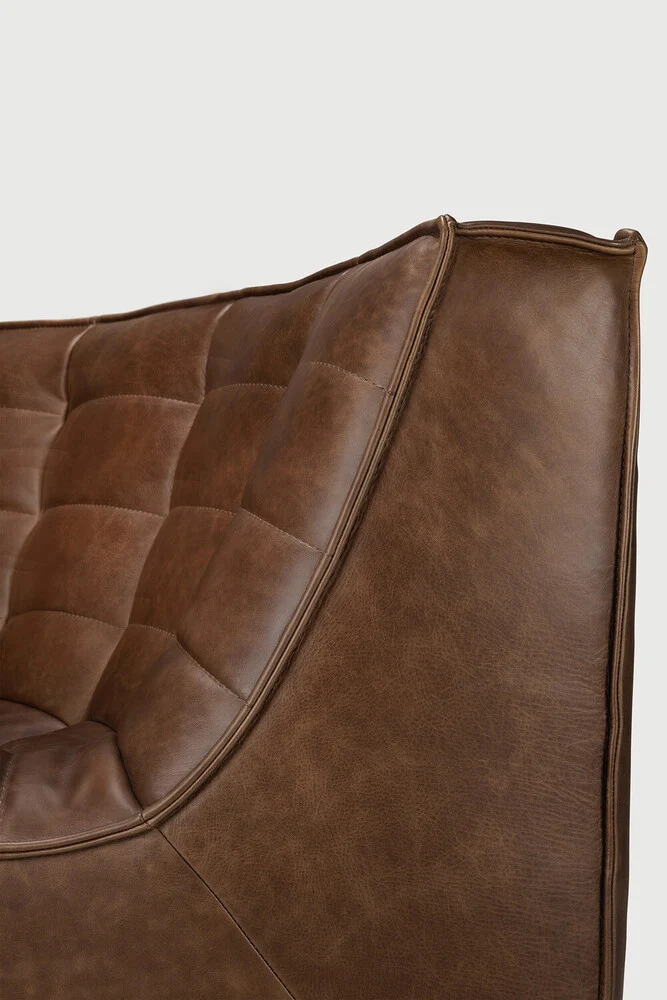 N701 Round Corner - Chestnut Leather