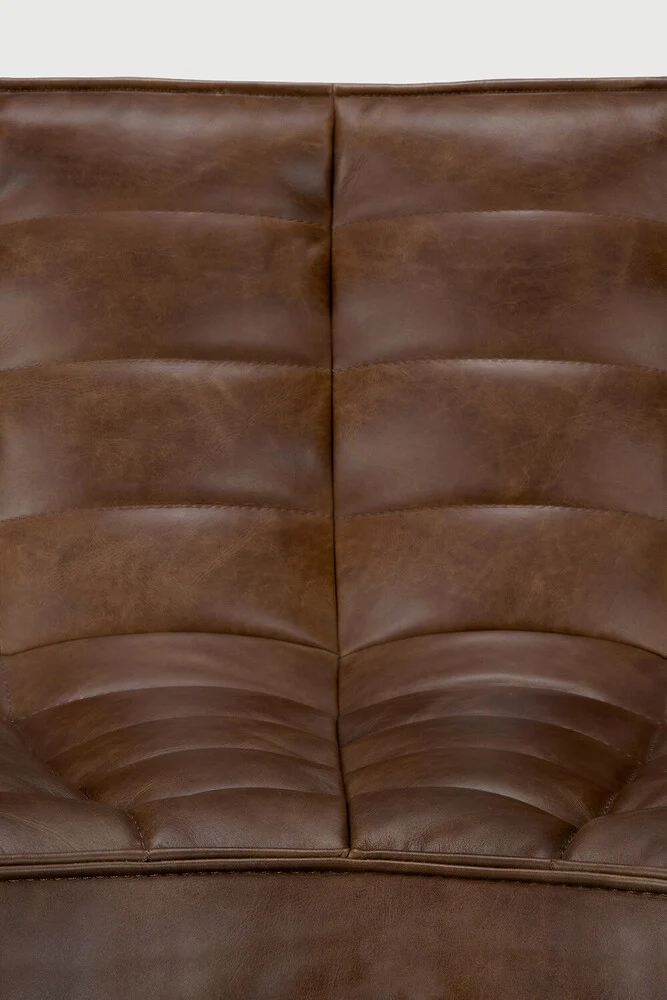 N701 Round Corner - Chestnut Leather