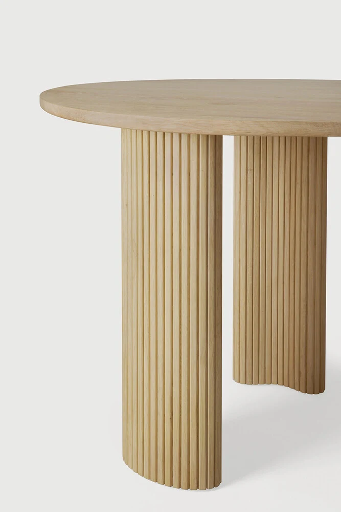 Boomerang Desk Oak