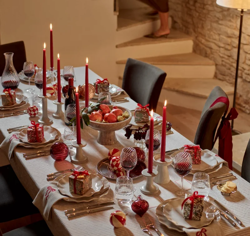 Maeve Tablecloth 250cm