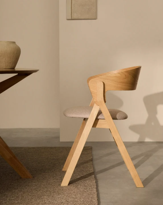 Godia Chair Natural & Beige Chenille