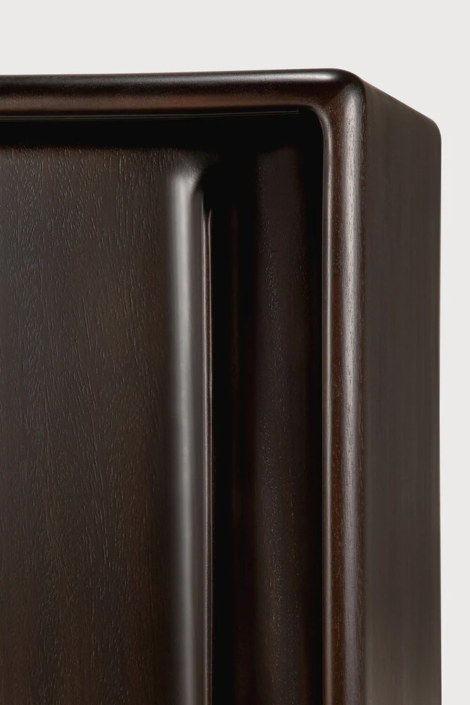 Flow Sideboard