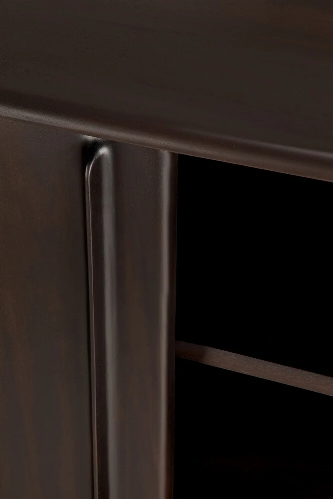 Flow Sideboard