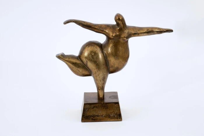 Emmanuelle Statue II