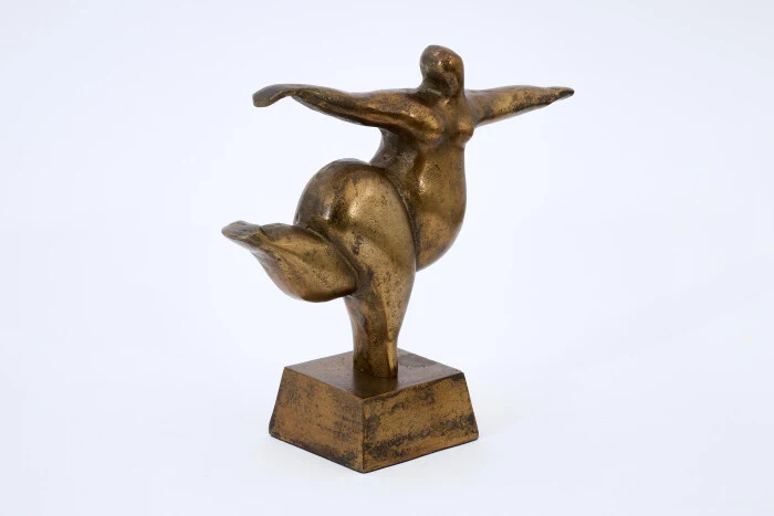 Emmanuelle Statue II